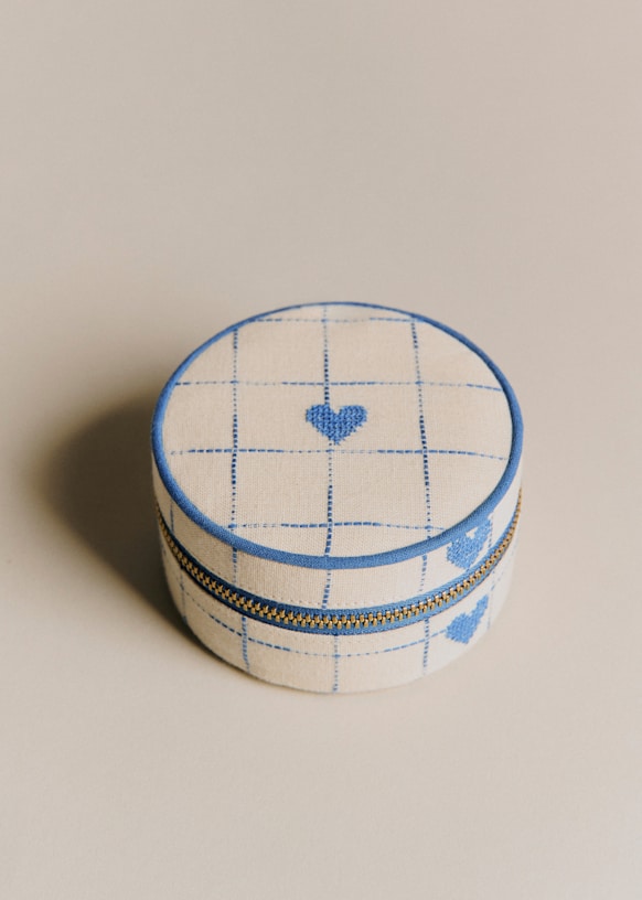 ジュエリーケース - ヴィンテージブルー ハート 刺繍 - GRS認定