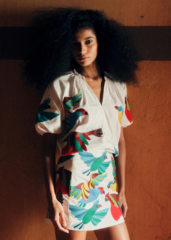 Celestyne Blouse - Sézane x Inoui Editions - Parrot Placement