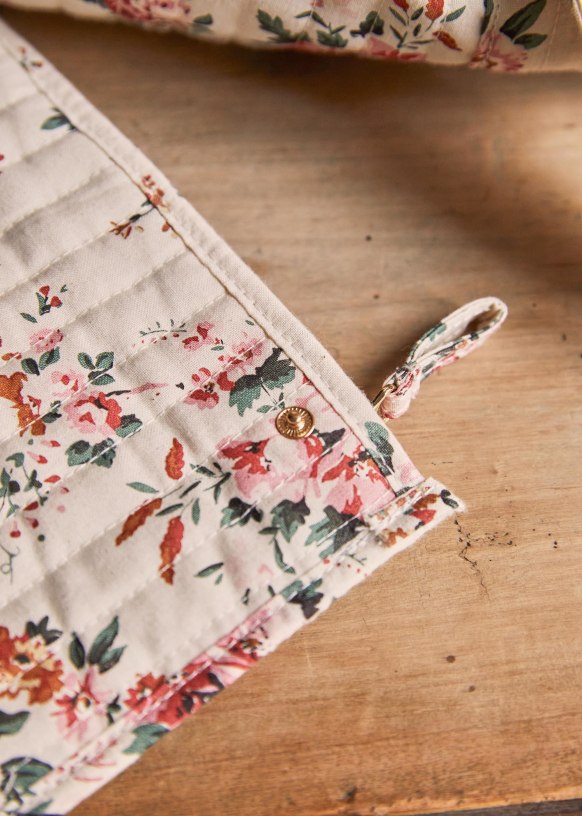 Quilted Overnight Bag Green Velvet Suede fabric Sézane