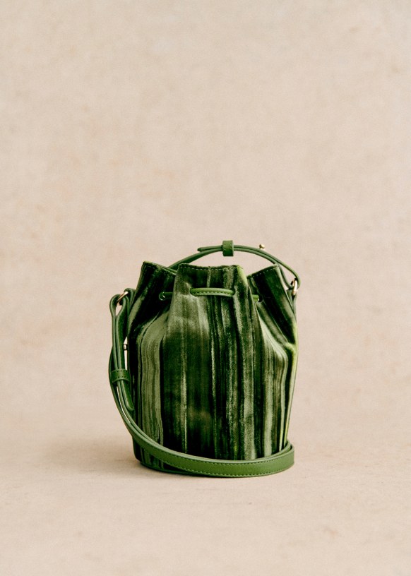 Vegetable tanned pleated outlet bucket bag