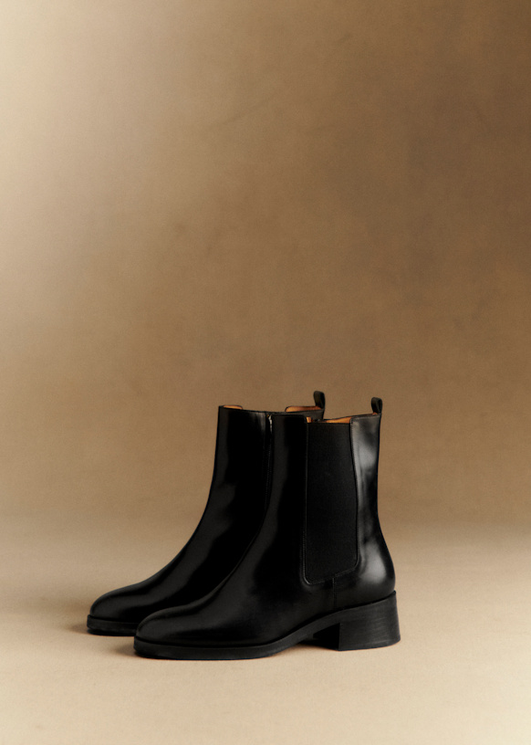 Agnès Ankle Low Boots - Glossy Black - Bovine leather - Sézane