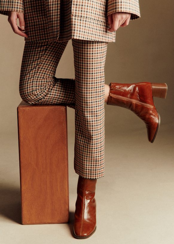 Axelle Ankle Boots - Patent Camel - Patent cowide leather - Sézane