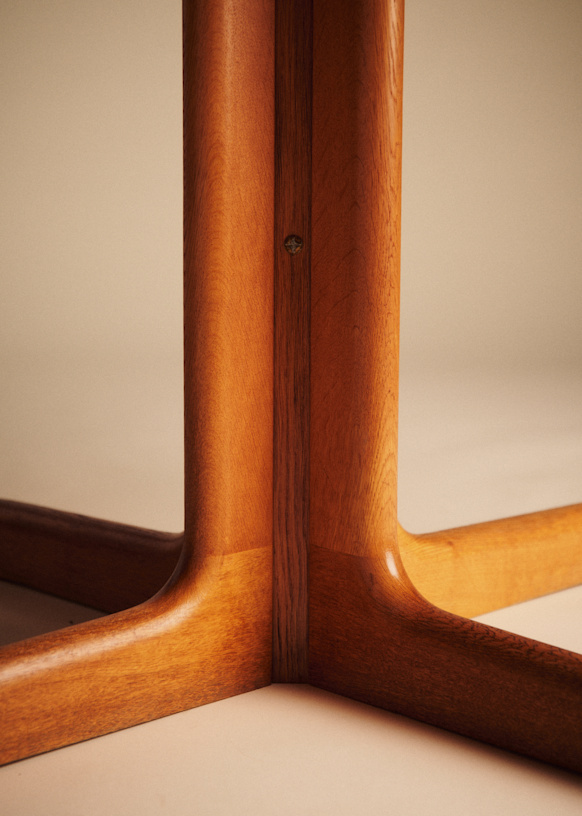 Table at manger vintage in chêne massif by Niels Otto Moller