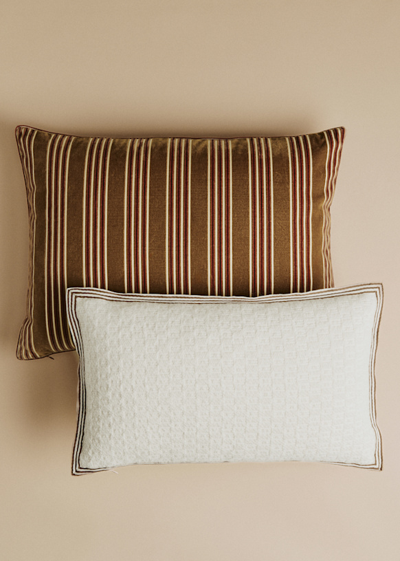 Cushion Jacquard Wool - Small model