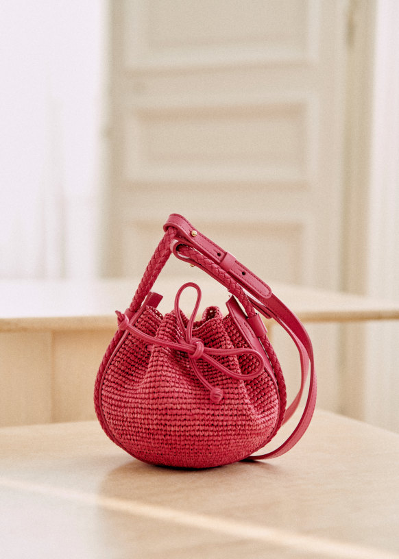 Mini Zélie Bucket bag - Fuchsia raffia - Raffia - Sézane