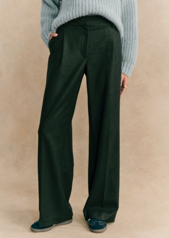 dark green trousers | Green trousers, Green trousers outfit, Edgy outfits
