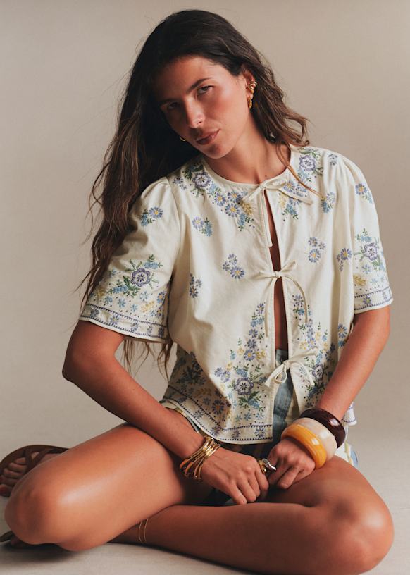 SÉZANE 半袖 ブラウス アイボリー 刺繍　36 Thays Shirt - Ecru with Blue Morning Dew Embroidery - Organic