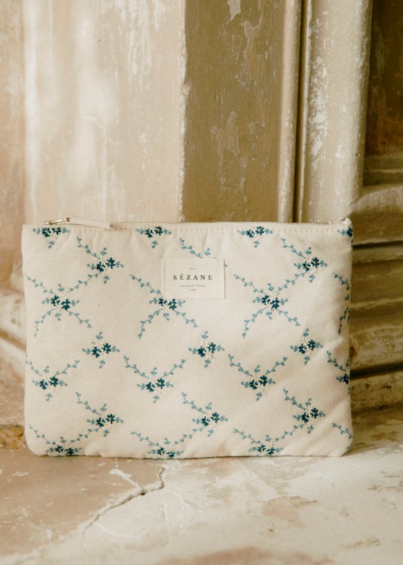 セザンヌ フラワープリント フラット ZIP ポーチ Flat Pouch - Ecru Flowers - Recycled cotton - Sézane