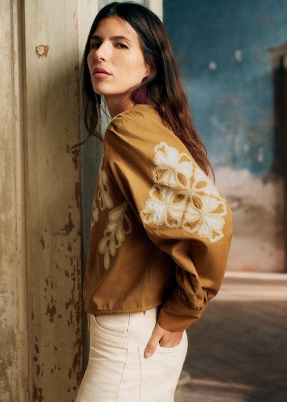 Jorden ブラウス - 花びらの刺しゅう - オーガニックコットン - Sézane