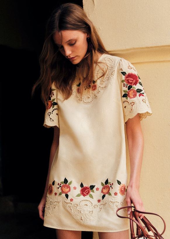 eci embroidered sheath dress Petite Elva Embroiderd Dress