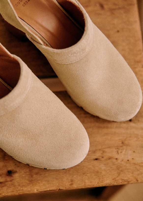 No 7 clogs sales