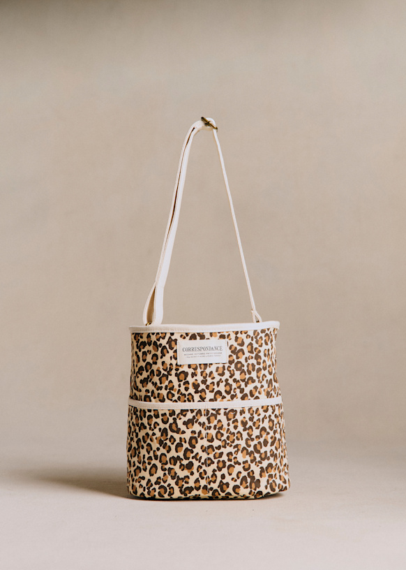極美品　sezane セザンヌ　バッグ　レオパード　ポーチ　バナナバッグ バケットバッグ - レオパード - オーガニックコットン - Sézane