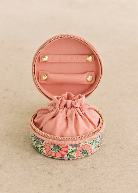新品未使用 タグ付き】 Sezane セザンヌ ジュエリーケース - メルカリ