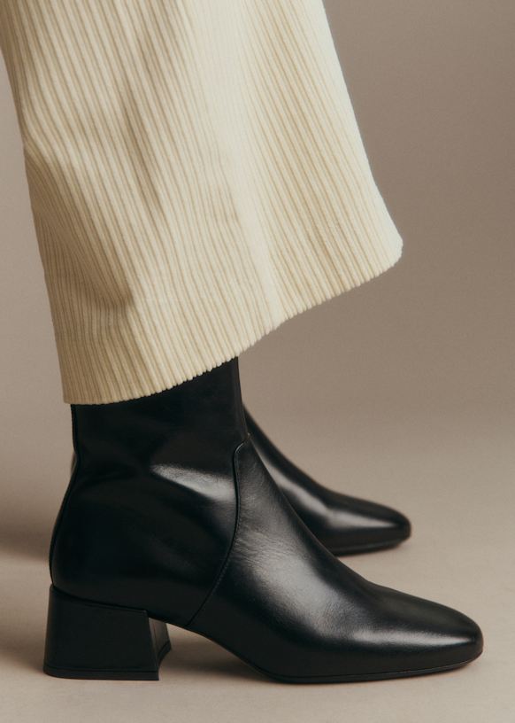 Low Paulette Ankle Boots - Glossy Black - Bovine leather - Sézane