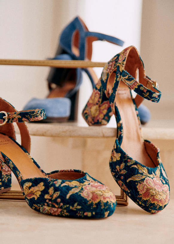 asos design polar chunky high heeled mary janes in mint patent