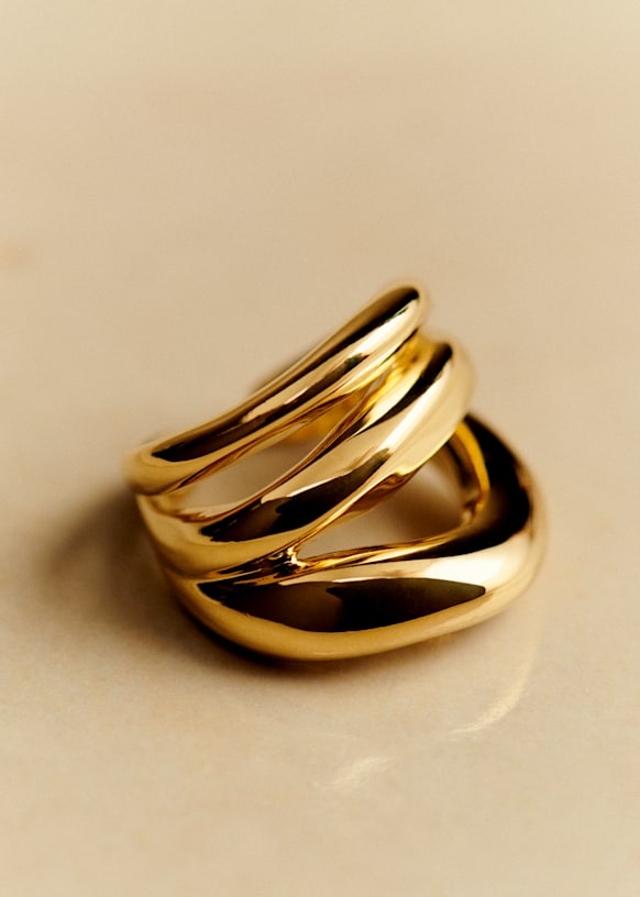 SEZANE セザンヌ　アップサイクル真鍮製ゴールドリング Célia Ring - Gold - Majority recycled brass - Sézane