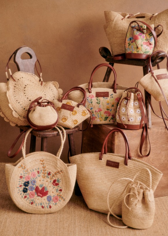 ⭐︎最終価格⭐︎ Sezane ラフィア刺繍バケットバッグ ⭐︎最終価格⭐︎ Sezane ラフィア刺繍バケットバッグ