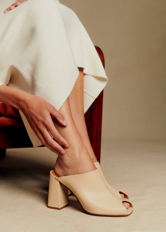 Bruna Mules - Hazelnut - Split cowhide leather - Sézane