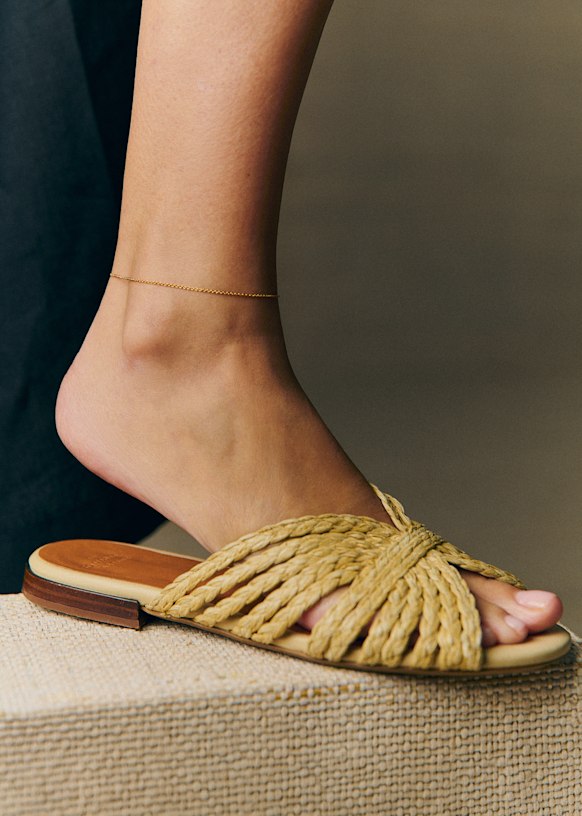 Théodore Ankle Bracelet - Gold - Majority recycled brass - Sézane