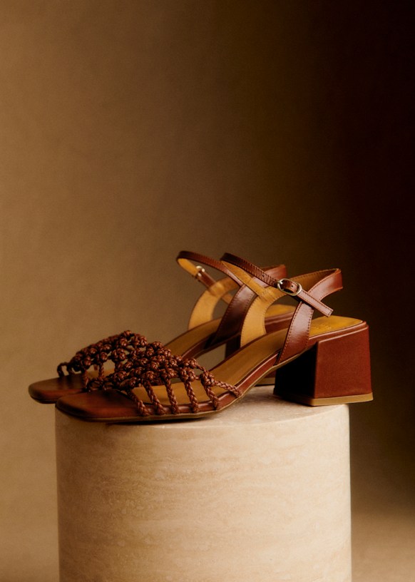 【SEZANE】ペルニール サンダル ヴィンテージゴールドメタリック Pernille Sandals - vintage gold metallic - Smooth metallic