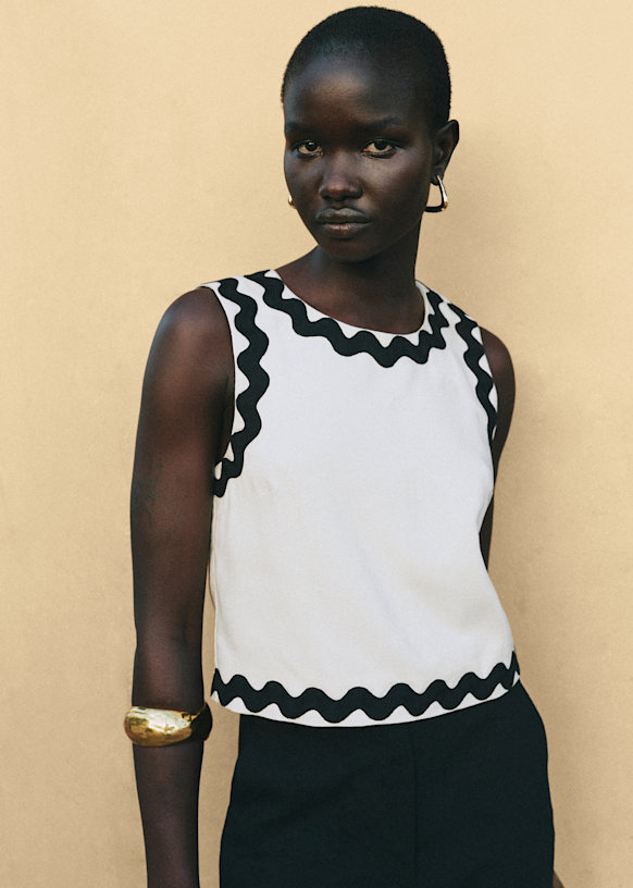 DEE ブラウス - エクリュ黒ジグザグ - ECOVERO™ LENZING™ビスコース