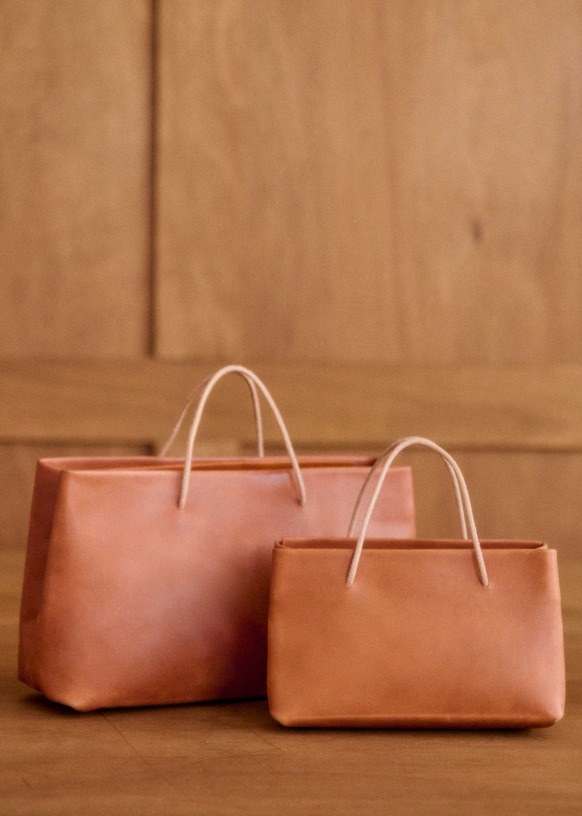 Medium Tote Bag Smooth Heritage Camel Bovine vegetable tanned