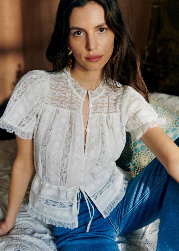 SEZANE シャツ ホワイト レース袖 値下⭐︎Sezane Rym Shirt 38 新品タグ付きの通販 by ＠Kiko｜ラクマ