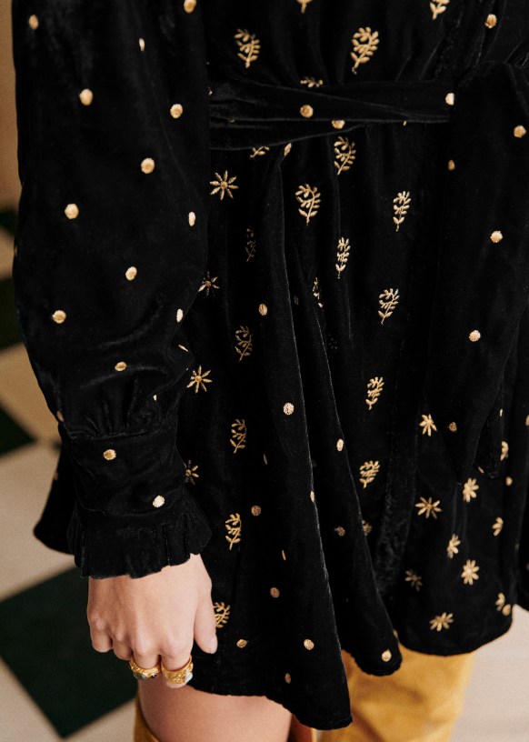 slim fit dress slacks Fame Court Gold Black Velvet Waist Black Dress main image 0
