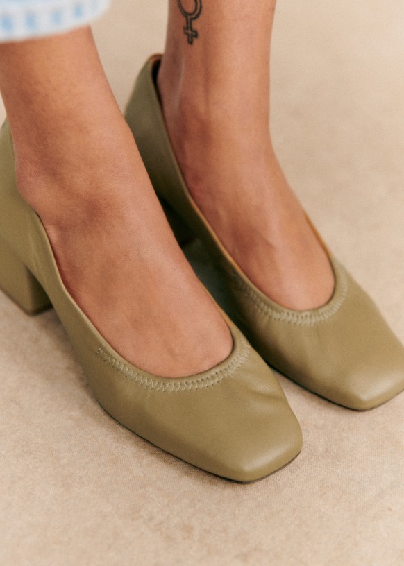 Olive pumps hot sale