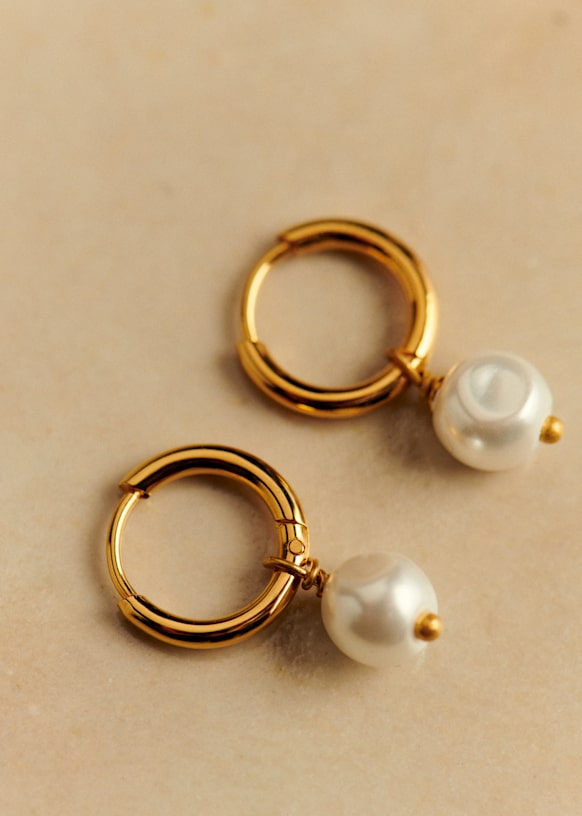 Charlotte Earrings - Pearly - Resin - Sézane