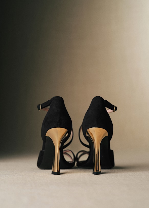 Brigitte Sandals - CFM Souliers x Editions Sézane - Black Velvet