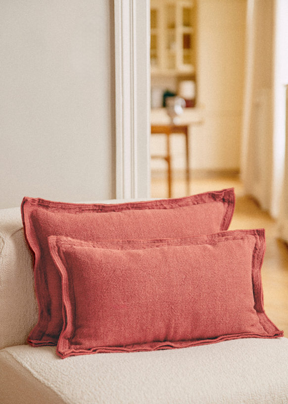 Small blush cushion best sale
