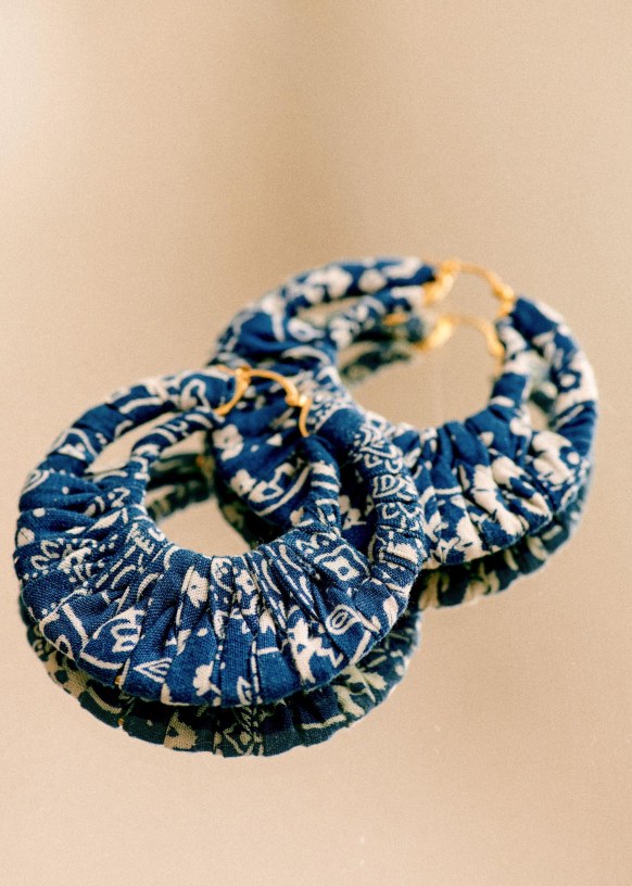 Amany Hoop Earrings Bandana blue Mix Woven Sézane
