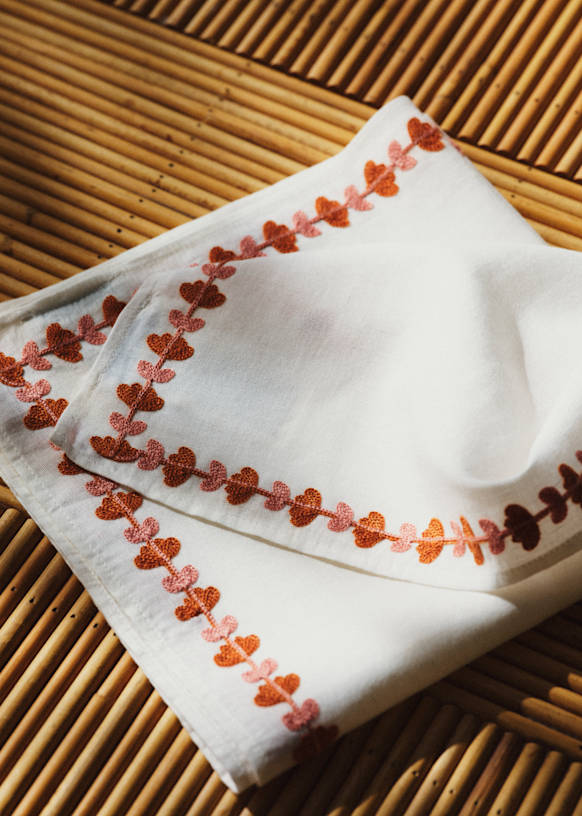 Set of 2 serviettes brodées