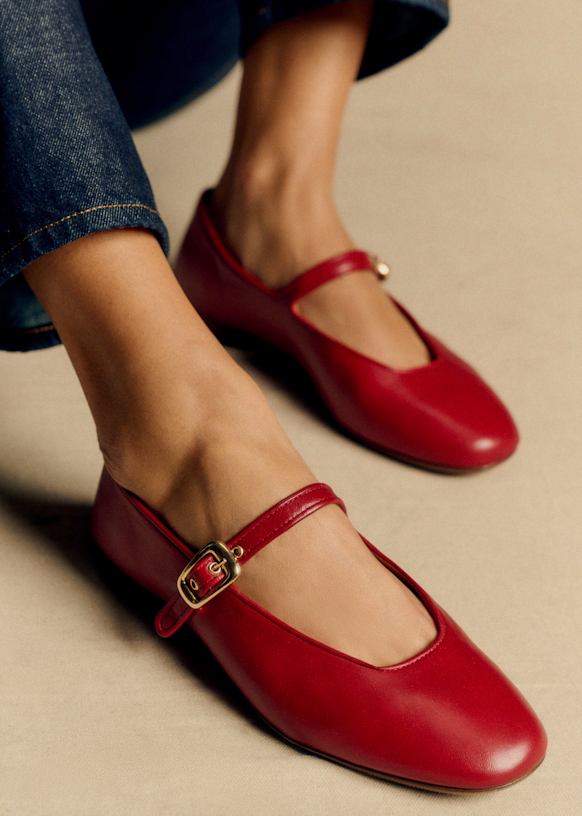 紅　ボッテガ財布　& MANOLO BLAHNIK Ballerina 紅 ボッテガ財布 & MANOLO BLAHNIK Ballerina BOTTEGA VENETA 並行輸入