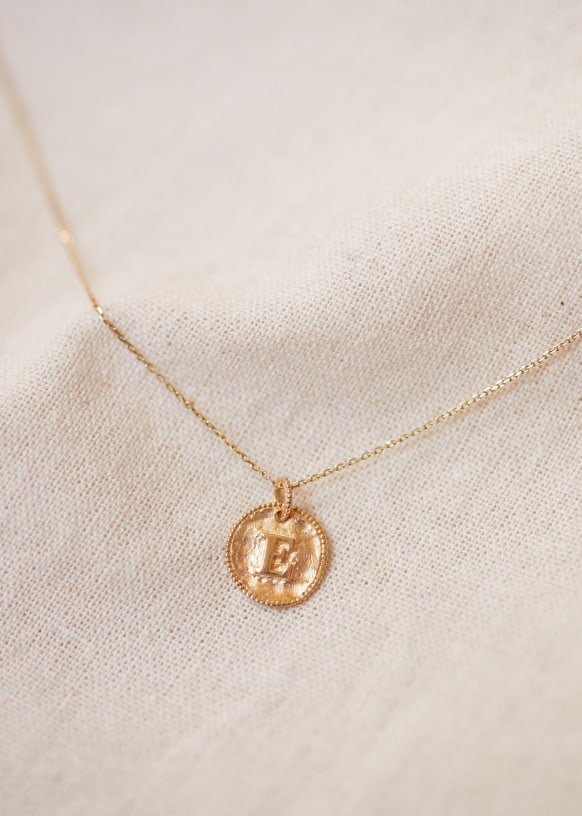 9 carat gold initial pendant Clearance