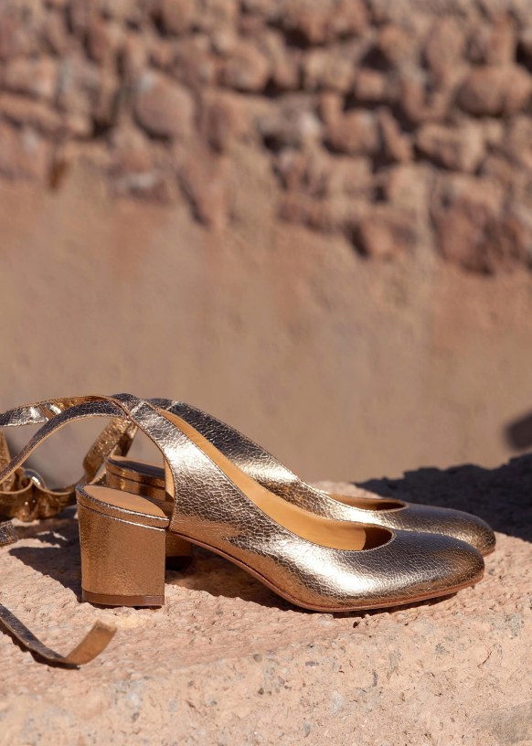 Escarpins Nina. Gold Goat Leather Sezane