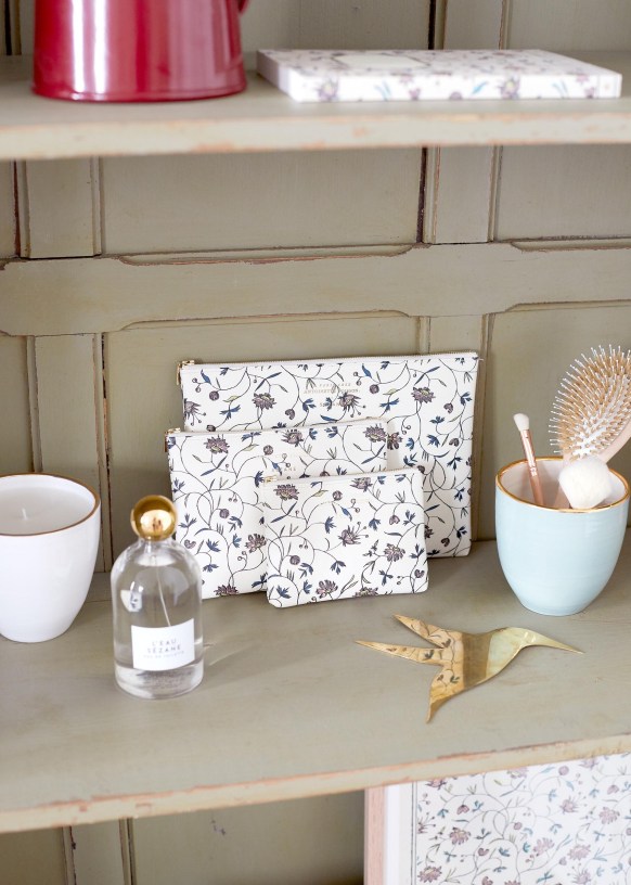 pochette sezane delfonics