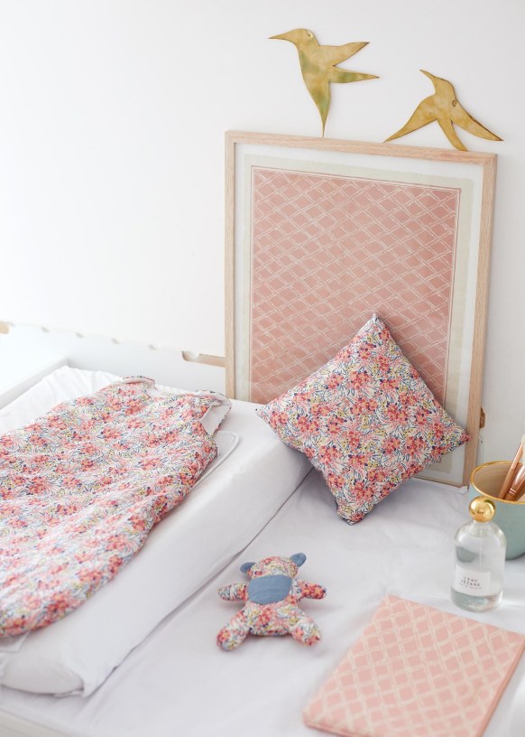 Domino Paper Sezane X Antoinette Poisson Pink Paper Sezane Domino Paper Sezane X Antoinette Poisson Pink Paper Sezane