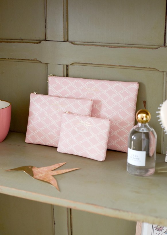 Medium Delfonics Clutch Sezane X Antoinette Poisson Pink Plastic Sezane Medium Delfonics Clutch Sezane X Antoinette Poisson Pink Plastic Sezane