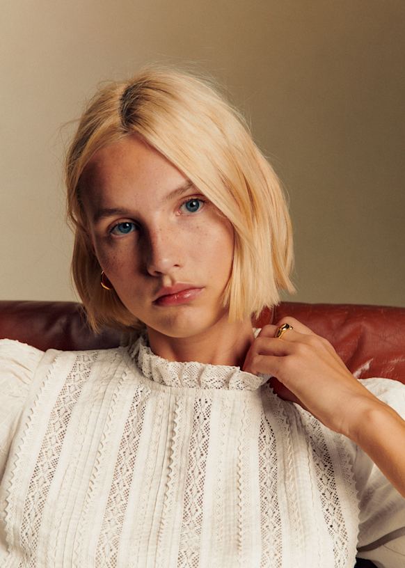 Sezane ブラウス シャツ　38サイズ　M セザンヌ　エクリュ コットン Sezane ブラウス シャツ 38サイズ M セザンヌ エクリュ コットン
