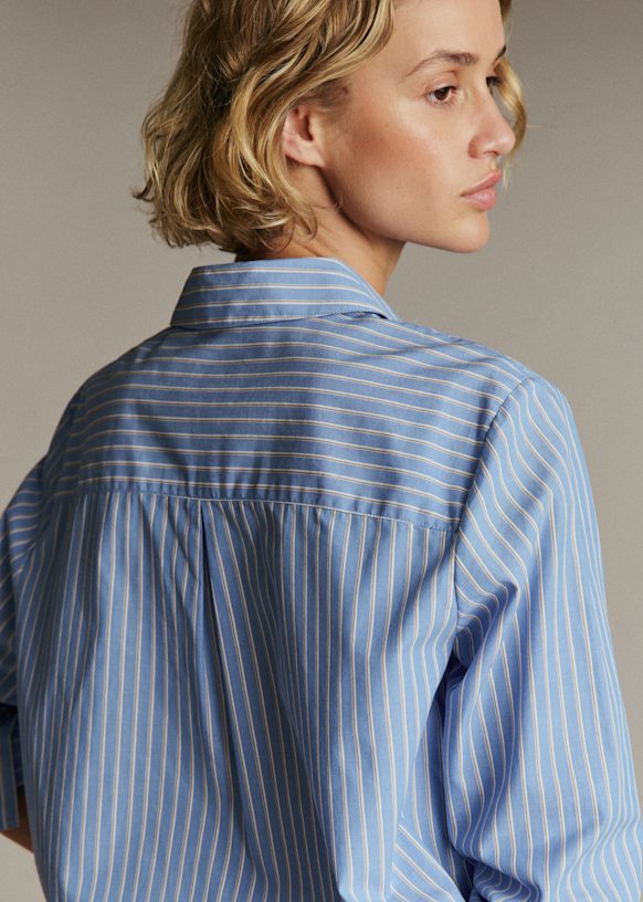 white blue striped dress shirt Tomboy - Ecru and Sky stripes - Organic cotton - organic textile 007 SIZE Collection_Kings Court Azazie Black Column Short Color:Ivory/Crystal/Diamond