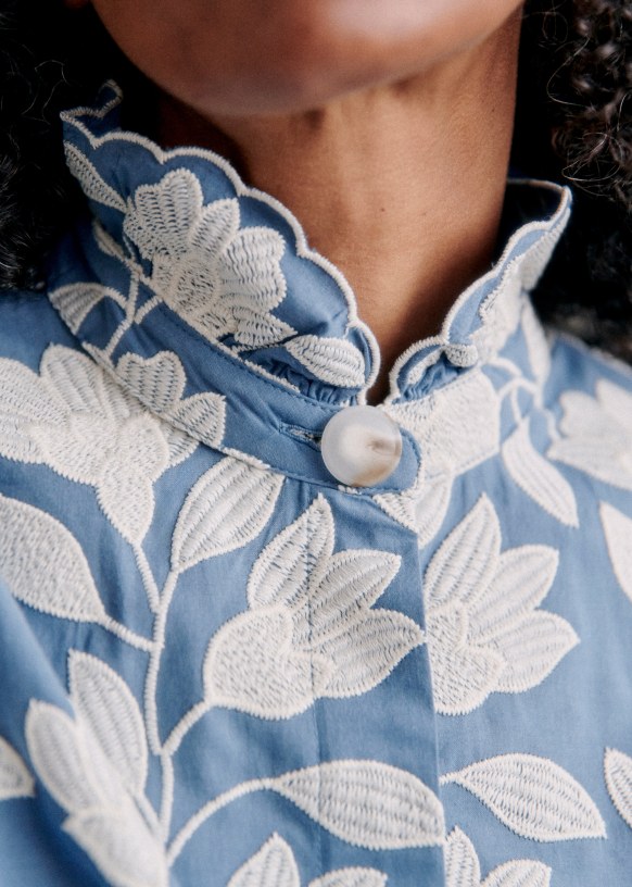 Ambre Shirt Ecru flowers on blue background with contrasting embroidery Recycled polyester Sezane