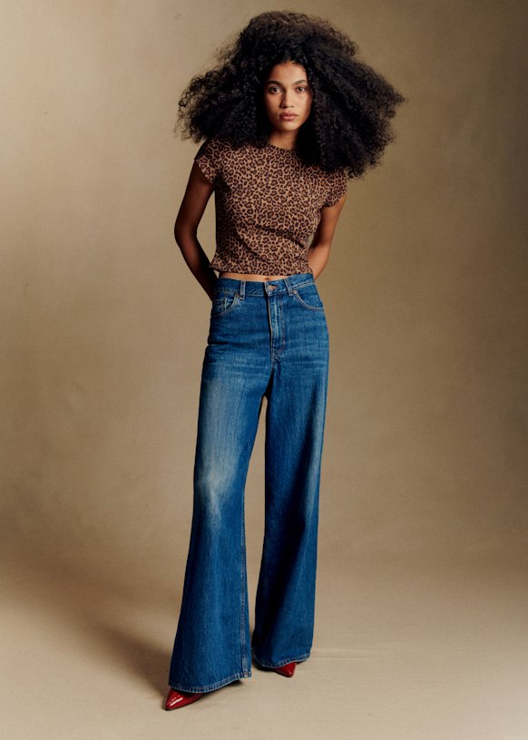 アベル Botanical print tops,メゾンドリーファー デニム Zelly Floral Top – Brandy Melville Online Japan