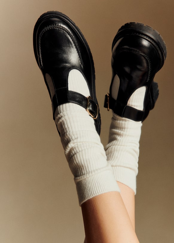 Violette Babies - Glossy Black - Bovine leather - Octobre Éditions