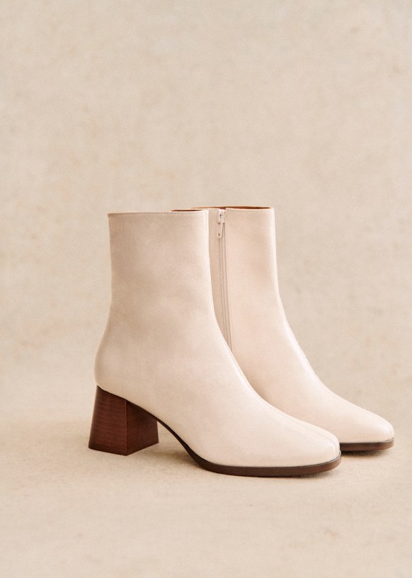 White suede boots discount