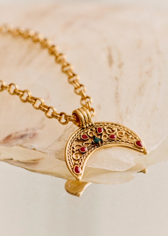 Aya necklace outlet