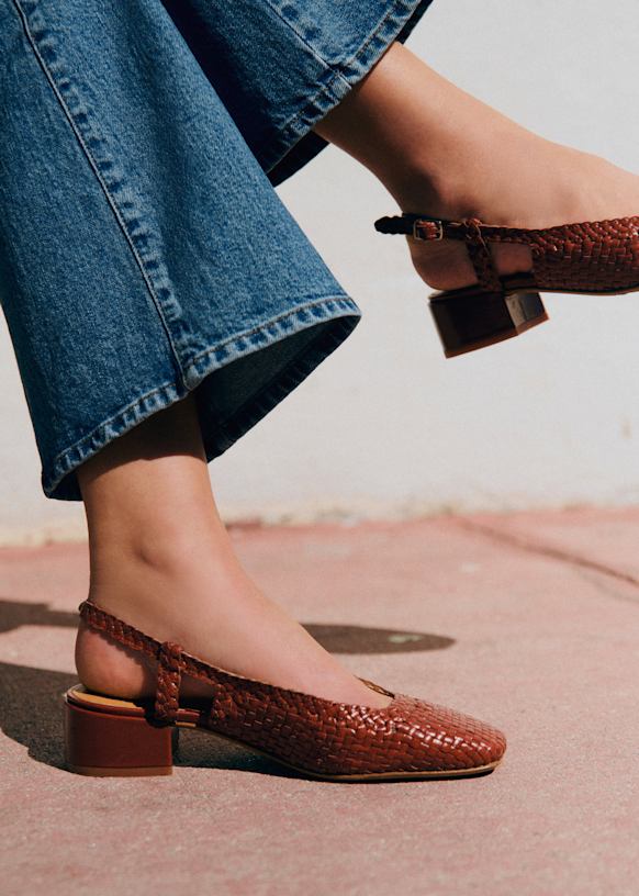 Noemie ヒールパンプス - マホガニー スムース ブレイデッド - 牛革