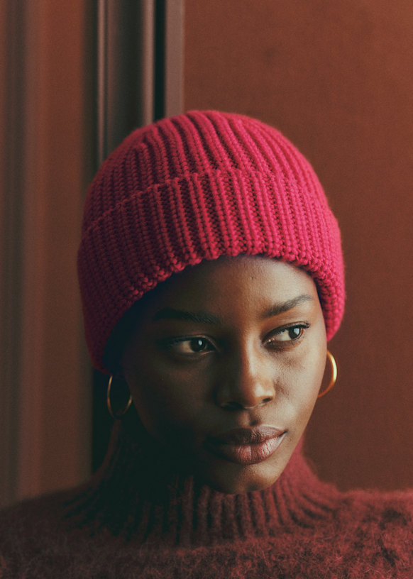 【FETICO】HAND-KNITTED ROSE BEANIE FETICO / HAND-KNITTED ROSE BEANIE | JURK shop t