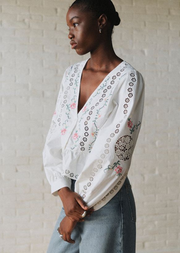 Henria シャツ - Sézane x SEA NY - エクリュ地にミニマルチカラーの